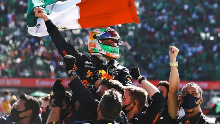 Checo Pérez se queda con el tercer lugar del GP de México