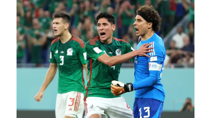 Ochoa para penal para México en su debut – Getty Images
