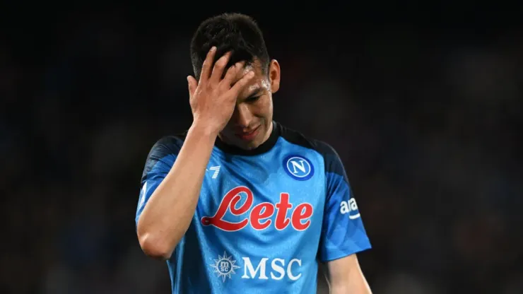 Chucky Lozano es señalado en demasía por la eliminación en Champions League del Napoli.
