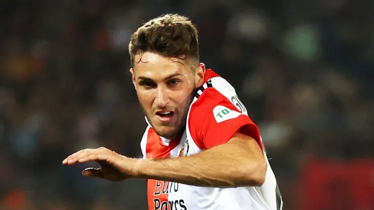 Feyenoord no tiene ofertas por Santi Giménez – Getty Images.
