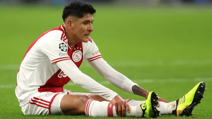 Edson Álvarez sigue sin firmar con el Dortmund. | Getty Images
